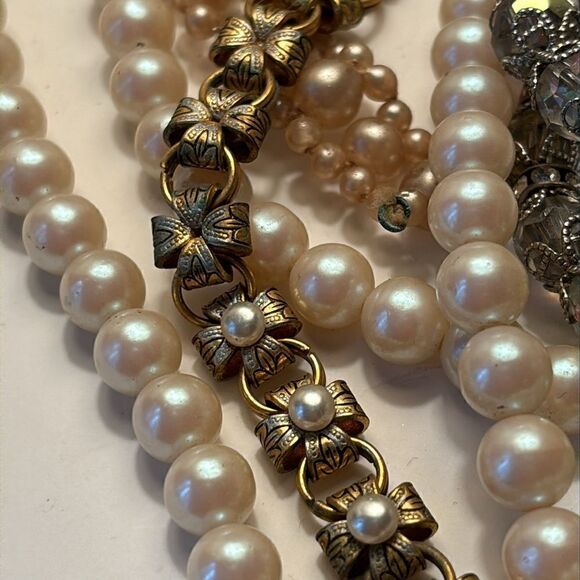 Mixed Lot of Vintage and Fashion Beaded Jewelry for Crafts / Repairs - Picture 3 of 5